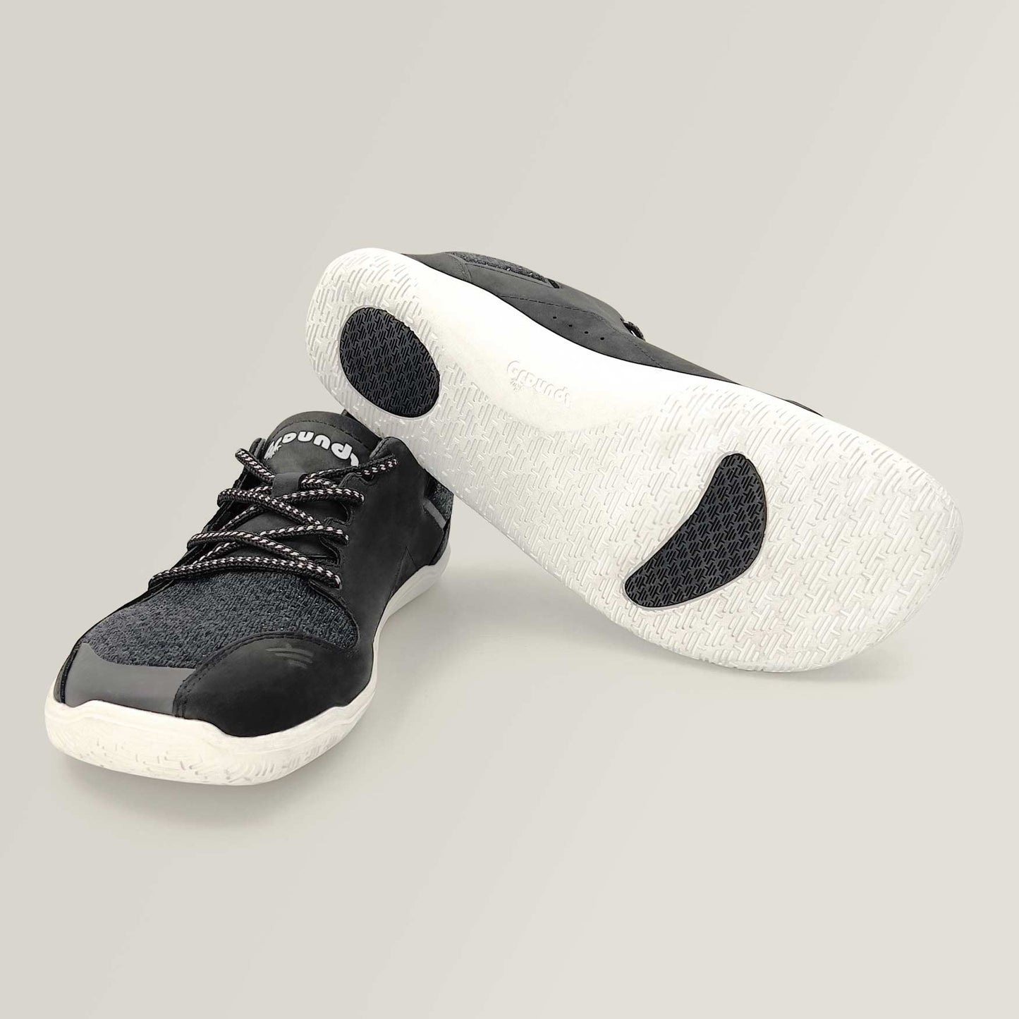 Midnight-Groundz_Bios_barefoot_grounding_sneakers