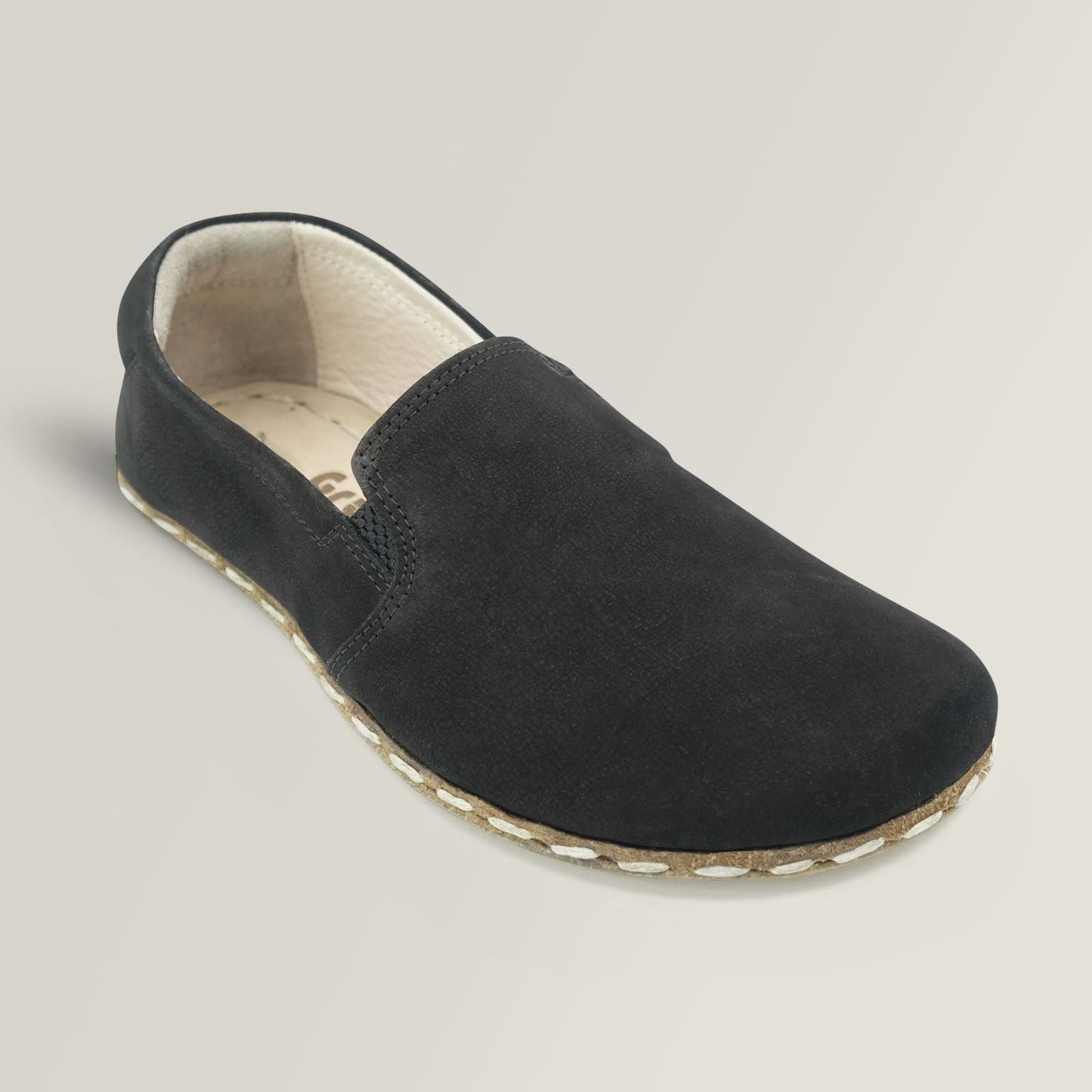 Black-carbon-casual-women-grounding-slip-ons