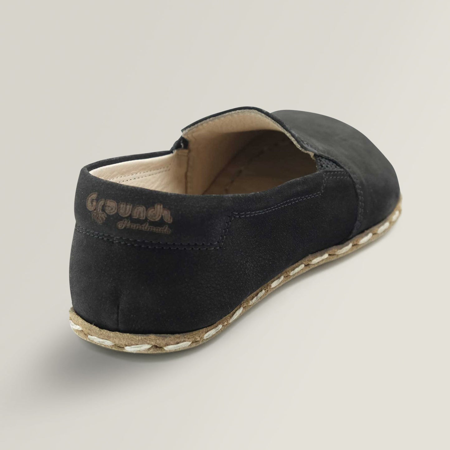 Black-carbon-casual-women-grounding-slip-ons