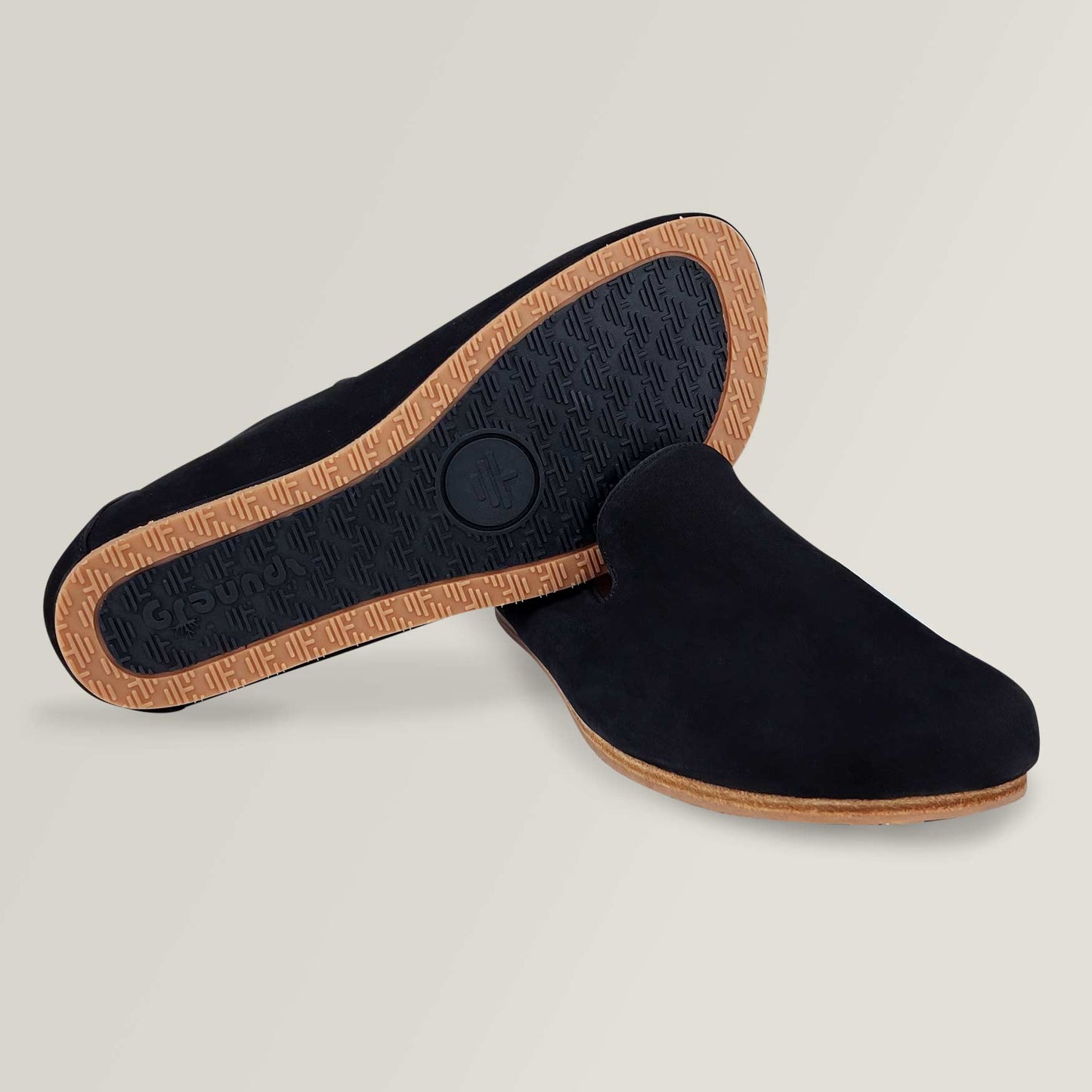 Midnight-carbon-mens-slip-on-grounding-shoes