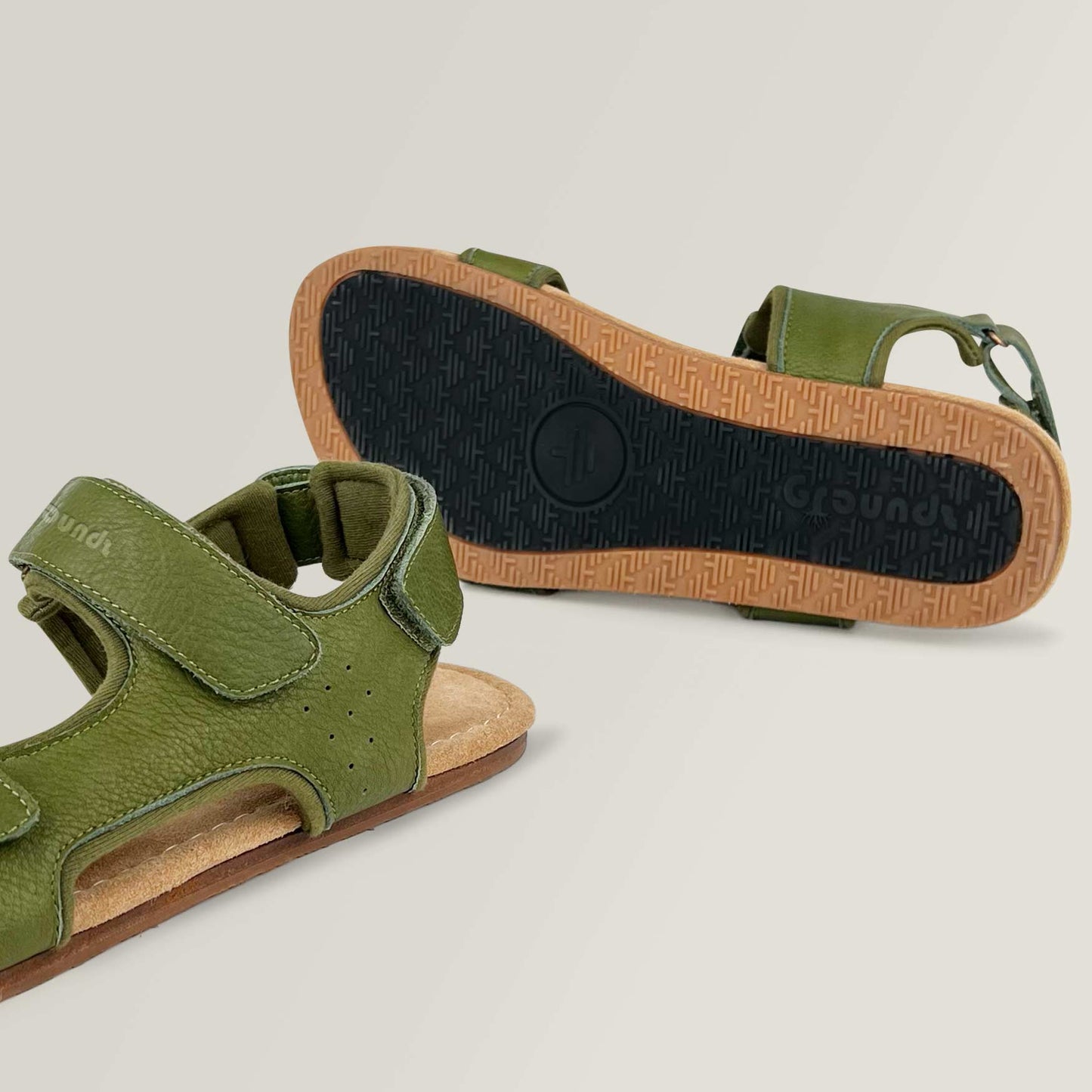 Nori-Grounding_gravel_trail_sandals