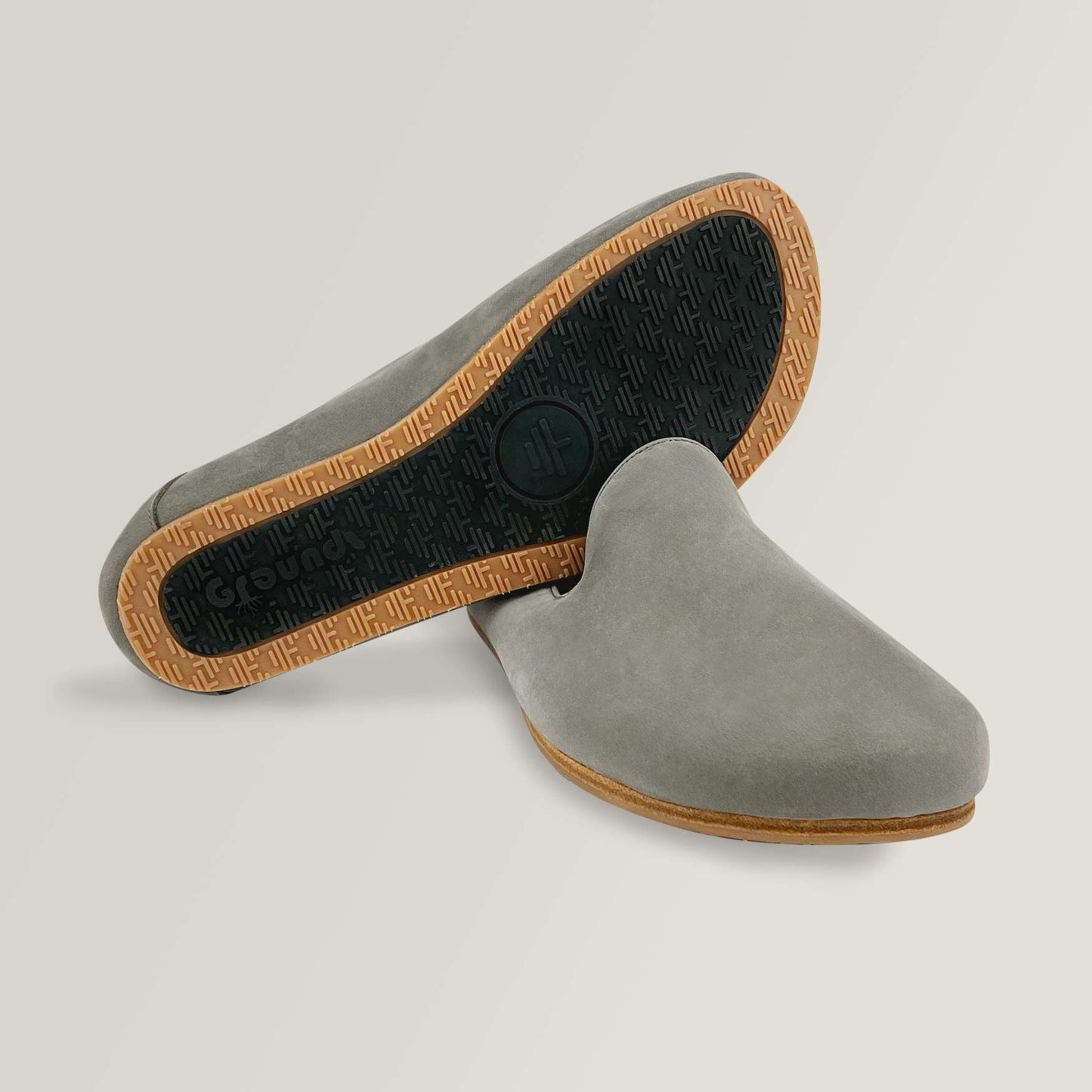 Pewter-carbon-mens-slip-on-grounding-shoes