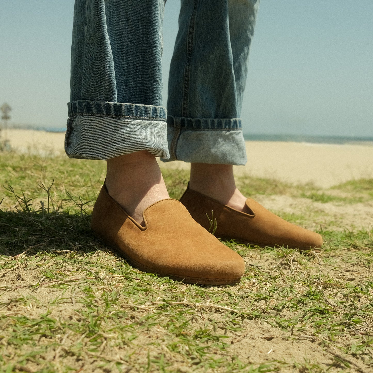 Cinnamon-
womens-carbon-slip-ons